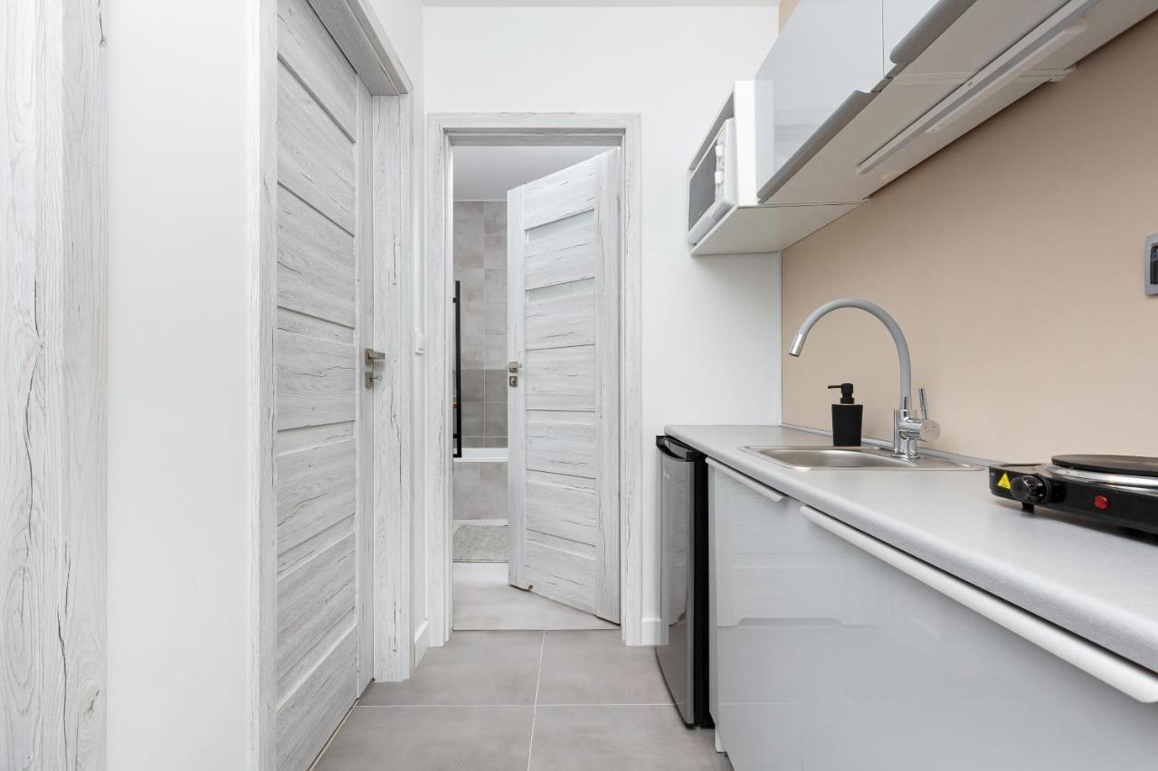 Mokotow Business Center Apartments By Noclegi Renters Варшава Екстериор снимка